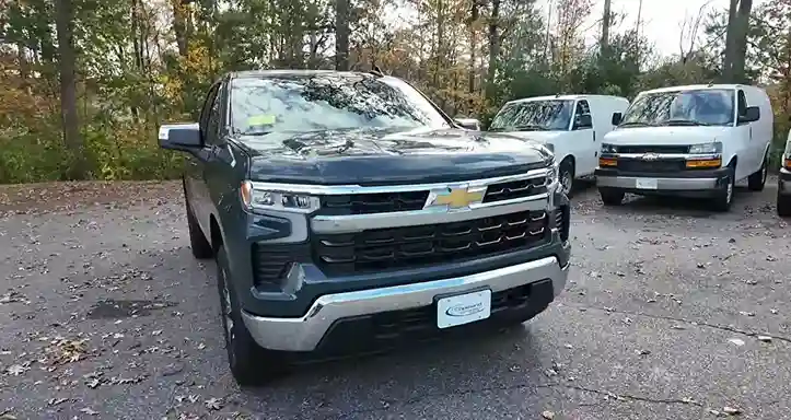 2026 Chevrolet Silverado 1500 front view