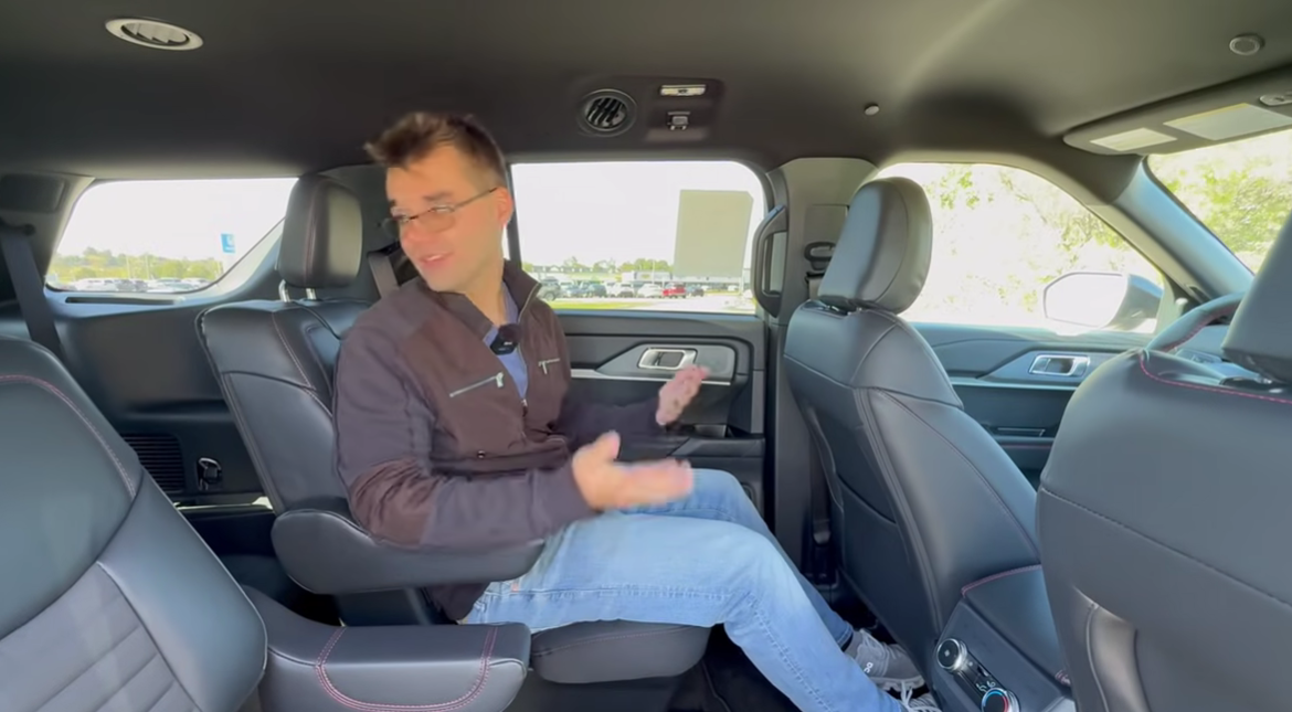 2026 Ford Explorer-middle seat